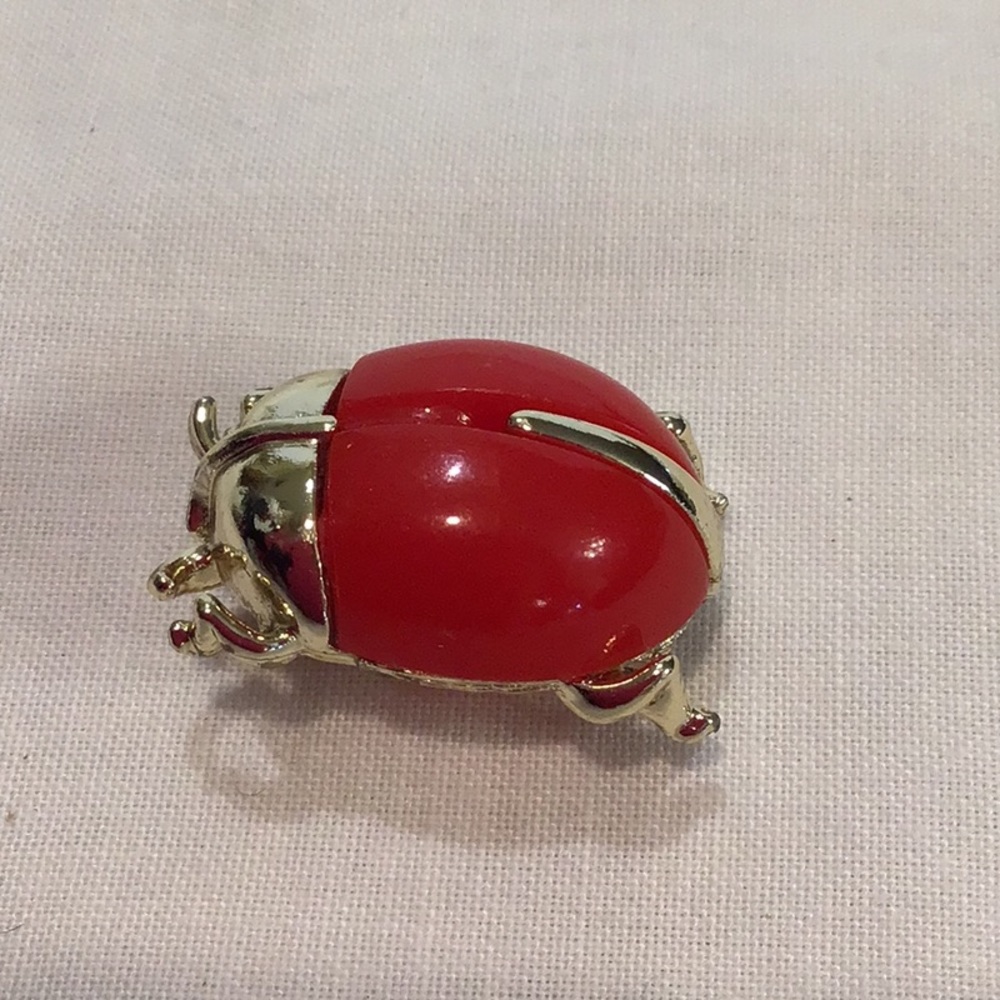 Sarah Coventry Scarab Beetle brooch